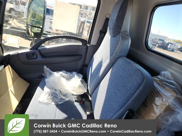 2025 Isuzu NPR HD In-Transit